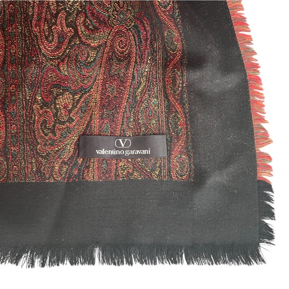 VALENTINO GARAVANI Paisley Print Fringe Large Shawl - Picture 13 of 13